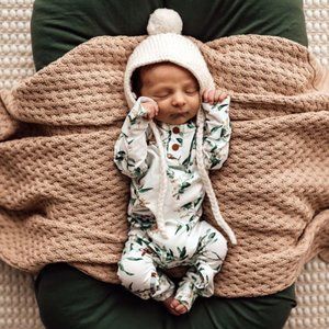 Snuggle Hunny Footed Growsuit - Eucalyptus